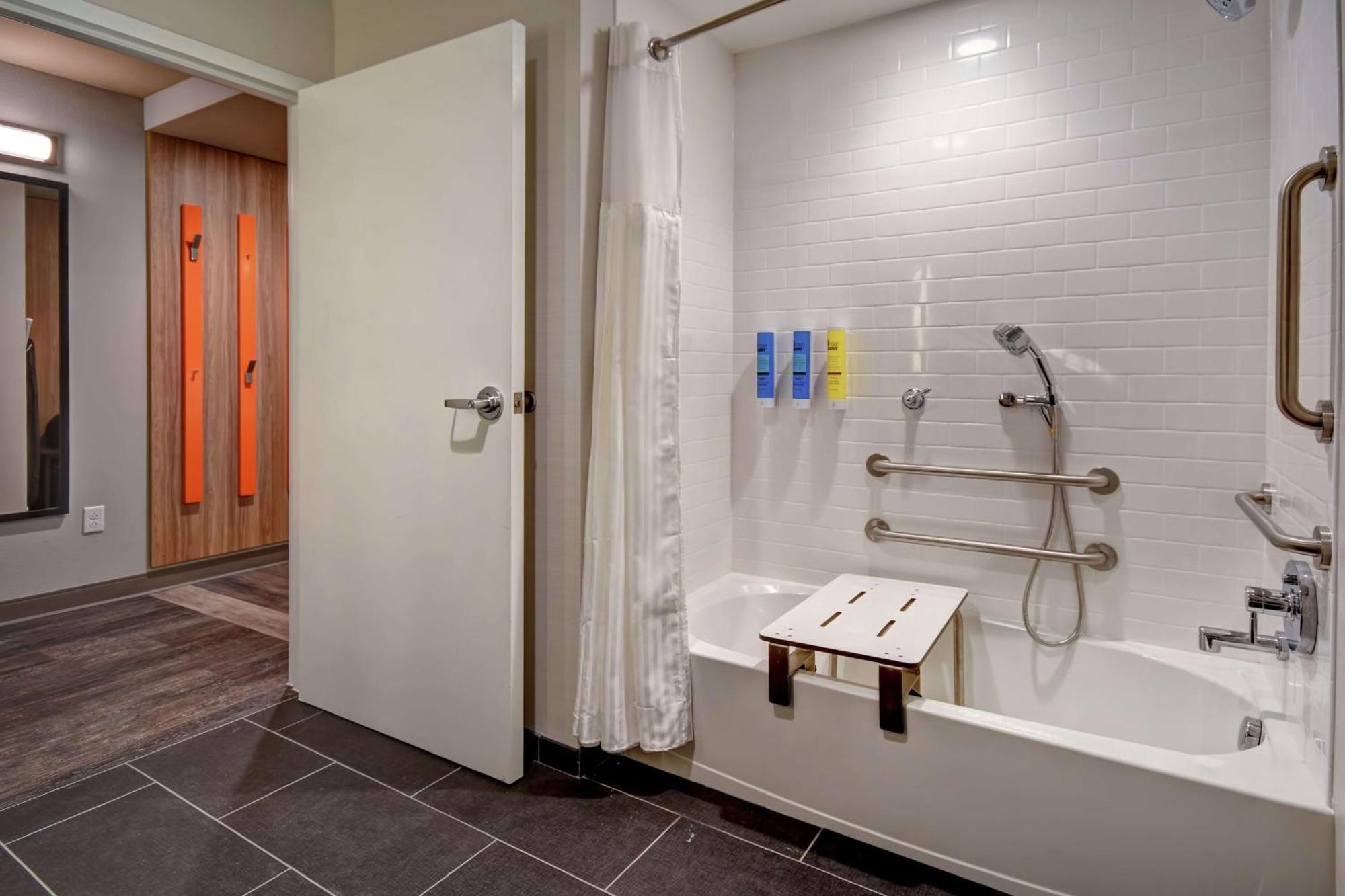 Hotel Tru By Hilton Raleigh Durham Airport Morrisville Esterno foto